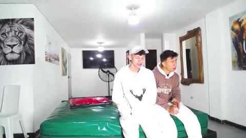 benz boys online show from September 19, 2025, 11:33 am