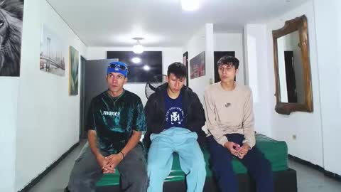 benz boys online show from October 18, 2025, 12:06 pm