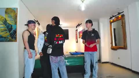 benz boys online show from November 15, 2025, 12:13 pm