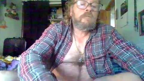 bergeeric1970 online show from September 13, 2025, 9:03 pm
