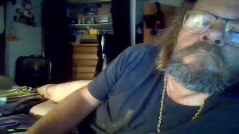 bergeeric1970 online show from September 21, 2025, 1:18 am