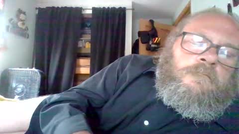 bergeeric1970 online show from May 31, 2026, 5:42 pm