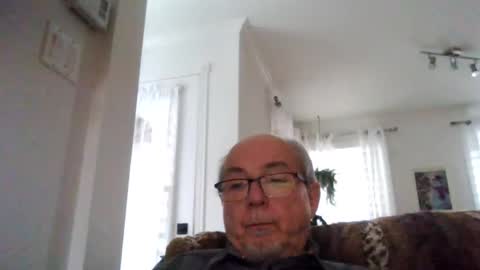 bernard1102 online show from January 1, 2025, 5:33 pm