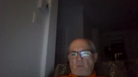 bernard1102 online show from October 8, 2025, 2:20 am