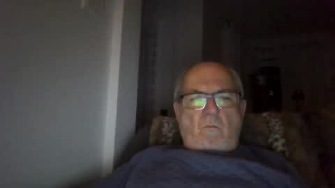 bernard1102 online show from October 13, 2025, 1:05 am