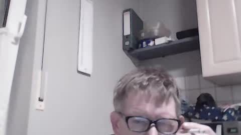 bernie6004 online show from July 5, 2026, 11:56 pm