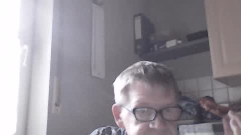 bernie6004 online show from July 10, 2026, 7:05 pm