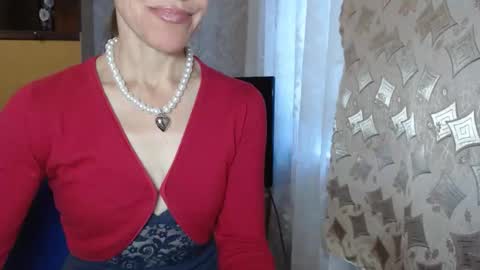 berry2024 online show from September 19, 2025, 4:47 am