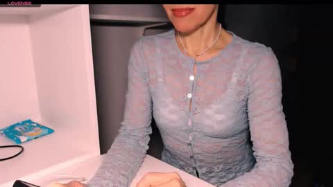 berry2024 online show from January 13, 2026, 7:35 am