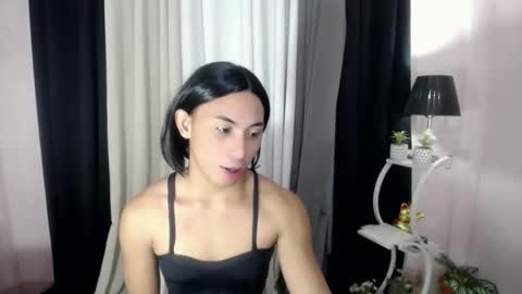 Snapshot of berry_shantal chatting on February 23, 2026, 3:15 am berry_shantal online show from February 23, 2026, 3:15 am