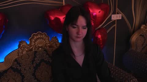 Snapshot of berrydiva chatting on February 11, 2026, 9:09 pm Violette online show from February 11, 2026, 9:09 pm