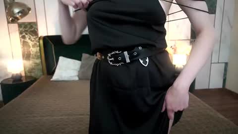 Snapshot of berrydiva chatting on July 20, 2026, 8:22 pm Violette online show from July 20, 2026, 8:22 pm