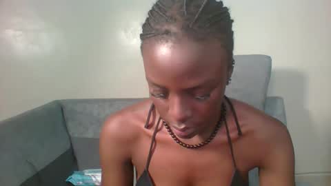 Snapshot of berryjuicey chatting on October 29, 2025, 6:15 am Juicey online show from October 29, 2025, 6:15 am