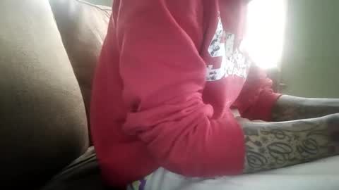 ToxicPipe757 online show from April 6, 2026, 1:23 pm