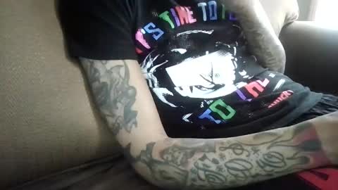 ToxicPipe757 online show from April 18, 2026, 3:49 pm