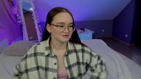 Danny and Kira online show from February 2, 2025, 8:24 am