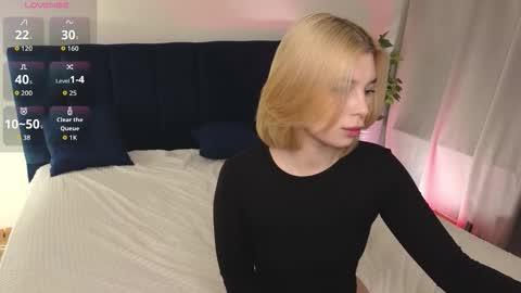 Danny and Kira online show from October 13, 2025, 8:31 pm