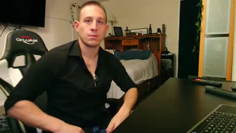 twitter zack1fisher online show from March 25, 2026, 6:03 pm