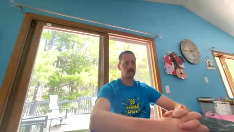 bestfriend123456 online show from April 23, 2026, 7:27 pm