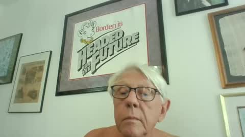 bestshot1951 online show from September 18, 2025, 4:31 pm