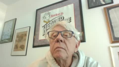 Snapshot of bestshot1951 chatting on January 16, 2026, 6:45 pm bestshot1951 online show from January 16, 2026, 6:45 pm