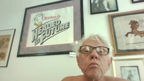 Snapshot of bestshot1951 chatting on May 14, 2026, 5:53 pm bestshot1951 online show from May 14, 2026, 5:53 pm