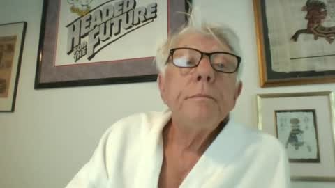 Snapshot of bestshot1951 chatting on June 17, 2026, 11:45 am bestshot1951 online show from June 17, 2026, 11:45 am