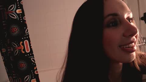 Snapshot of bestzoeyever chatting on February 10, 2025, 5:19 pm Zo online show from February 10, 2025, 5:19 pm