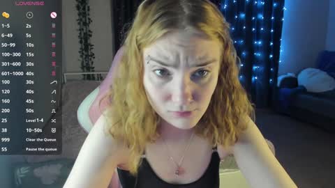 Snapshot of betty_witchy chatting on February 5, 2025, 1:26 am Dory make me happier online show from February 5, 2025, 1:26 am