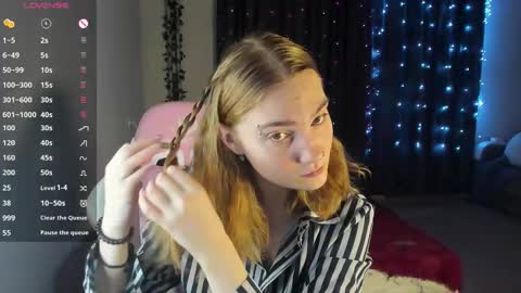 Snapshot of betty_witchy chatting on February 19, 2025, 1:08 am Dory make me happier online show from February 19, 2025, 1:08 am
