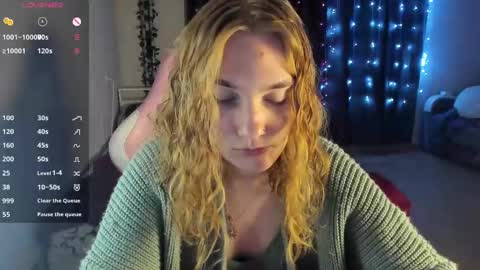 Snapshot of betty_witchy chatting on February 21, 2025, 1:00 am Dory make me happier online show from February 21, 2025, 1:00 am