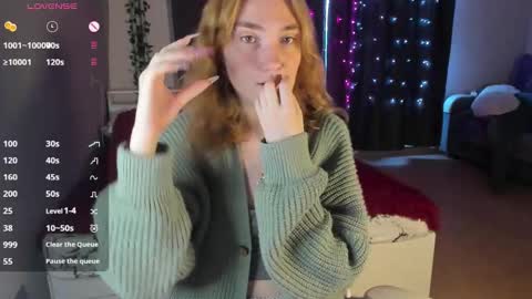 Snapshot of betty_witchy chatting on March 12, 2025, 1:14 am Dory make me happier online show from March 12, 2025, 1:14 am