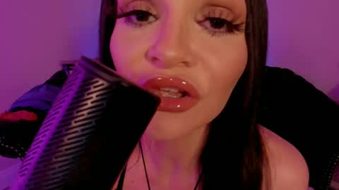 NatashaxoBangs online show from March 3, 2025, 10:28 am