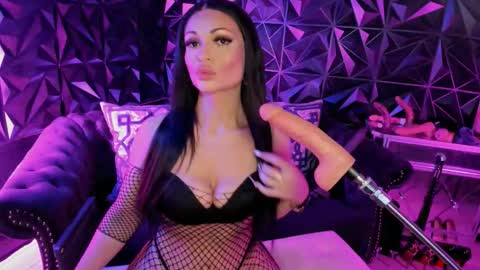 NatashaxoBangs online show from December 15, 2025, 4:17 am