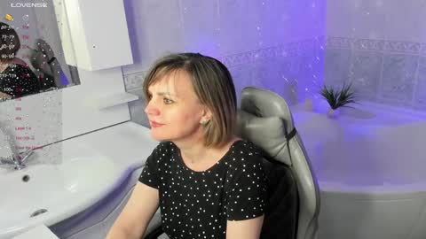 Snapshot of bettygibsonn chatting on March 24, 2026, 8:19 am Betty online show from March 24, 2026, 8:19 am