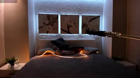 Betty online show from September 19, 2025, 8:20 pm