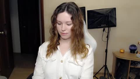 Betty online show from October 16, 2025, 7:59 pm