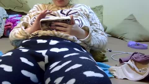 bety25 online show from November 28, 2025, 1:25 pm