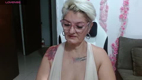 Snapshot of bety_cum3 chatting on January 9, 2026, 5:10 am bibiana online show from January 9, 2026, 5:10 am