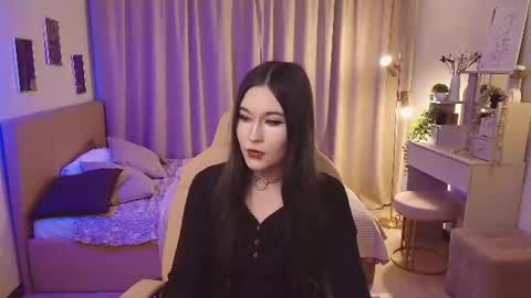 Katie online show from June 19, 2026, 8:51 am