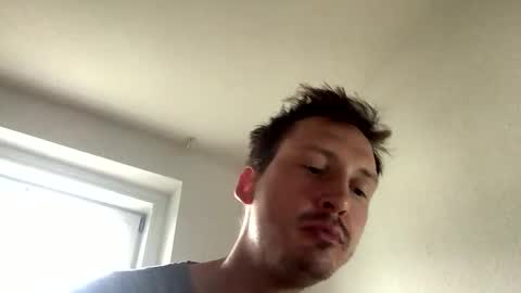 Snapshot of beutlin1234 chatting on May 6, 2026, 3:39 pm Freshmilk online show from May 6, 2026, 3:39 pm