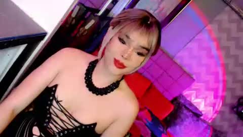 Snapshot of beybidomme chatting on April 24, 2026, 12:07 pm MISTRESS DOMME online show from April 24, 2026, 12:07 pm