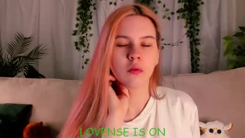 Snapshot of bezuya chatting on October 10, 2025, 1:59 am Eliz online show from October 10, 2025, 1:59 am