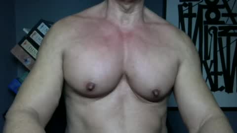 BGDKMUSCLEGUY - SELECTED BY CHATURBATE AS A TOP BROADCASTER FOR 2023 online show from June 3, 2026, 4:37 am