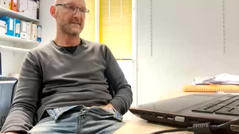 My name is David and if you like public exhibitions you wont be disappointed with me LoL - My favorite vibes is 44  online show from March 26, 2026, 5:29 pm