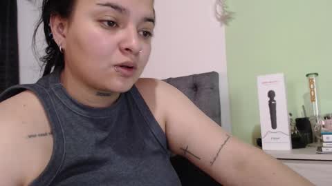 BiaBia online show from December 4, 2024, 7:45 pm