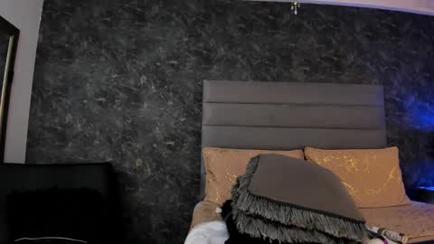 Snapshot of bianca_bella_ chatting on March 6, 2025, 5:54 pm BESHA... online show from March 6, 2025, 5:54 pm