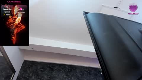 Snapshot of bianca_bella_ chatting on October 11, 2025, 11:42 am BESHA... online show from October 11, 2025, 11:42 am