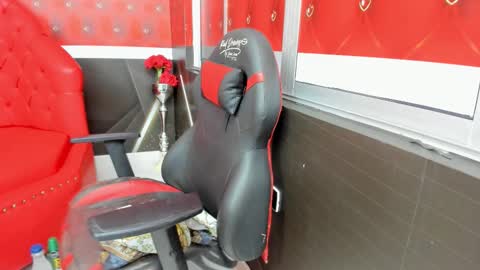 Snapshot of bianca_millf chatting on November 2, 2025, 3:20 am Bianca Millf online show from November 2, 2025, 3:20 am