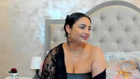 Bianca Vale online show from July 7, 2026, 5:32 am
